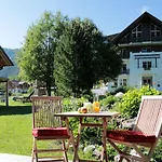 Seehaus Winkler Апартаменты Вайсензее